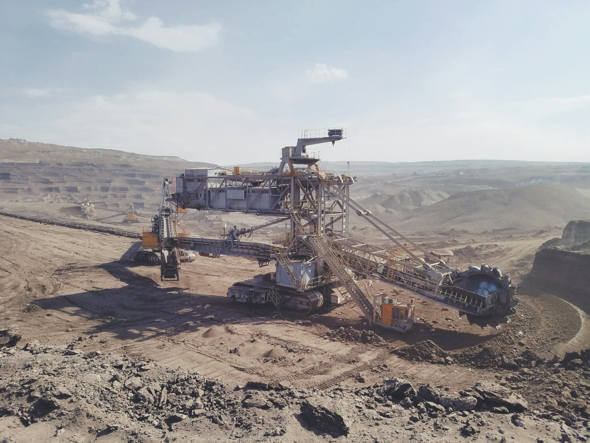 Continuous insight into equipment status